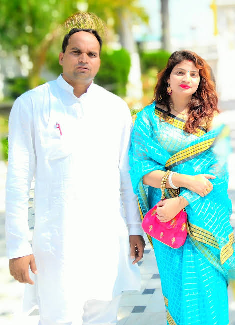 ग्वालियर में जिला भिंड पंचायत सदस्य व पूर्व जनपद अध्यक्ष संजू जाटव के पति को चार बदमाशों ने गोली मार दी और उसकी गाड़ी लेकर बदमाश फरार हो गए