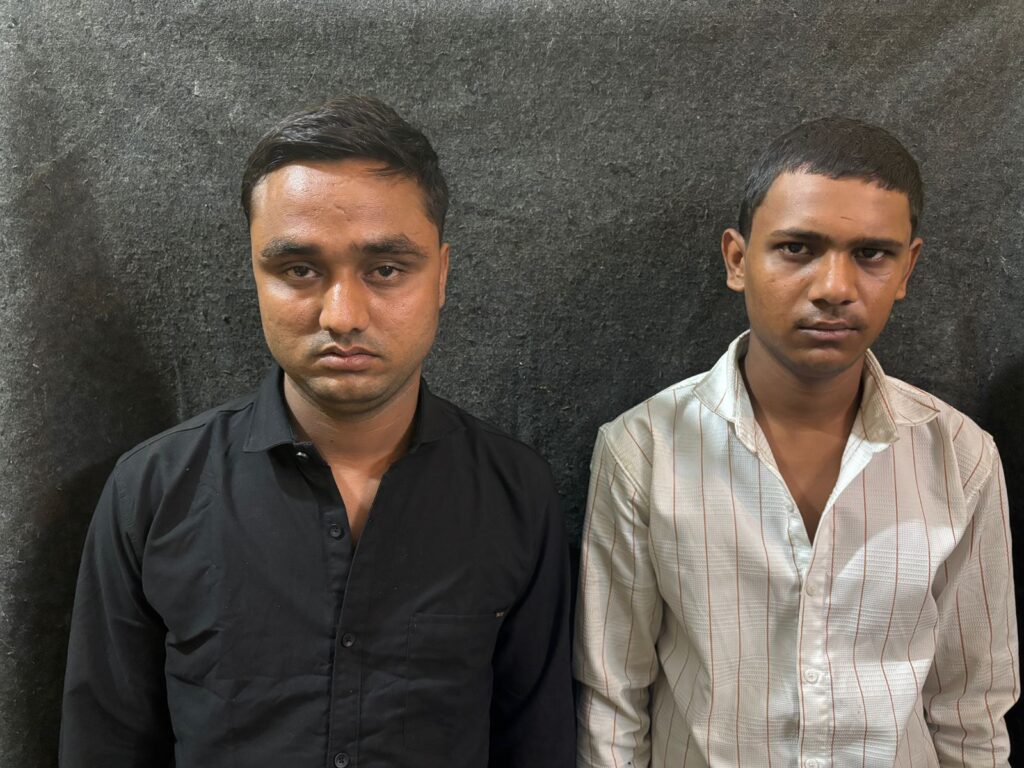 ग्वालियर की इंदरगंज थाना पुलिस के हाथ बड़ी कामयाबी लगी है। सूने मकान में करोड़ों की चोरी करने वाले गिरोह के दो और सदस्यों को गिरफ्तार किया